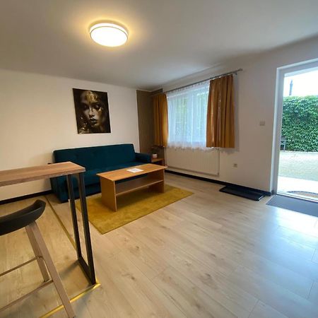 Apartmany Tereza & Free Parking Bratislava Buitenkant foto